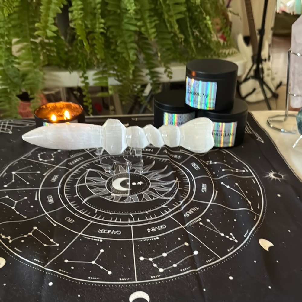 White Selenite Crystal Wand - Decorative Energy Tool